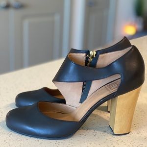 Women’s Shoes